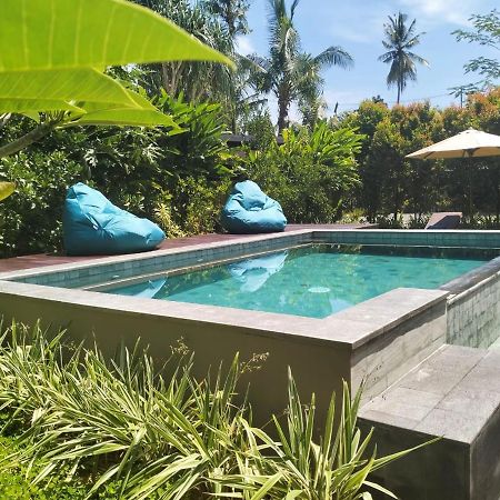 Villa Jeruk Selong Belanak Exterior photo