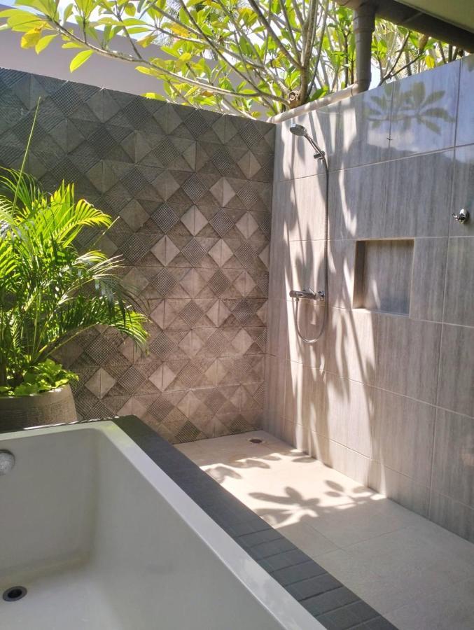 Villa Jeruk Selong Belanak Exterior photo
